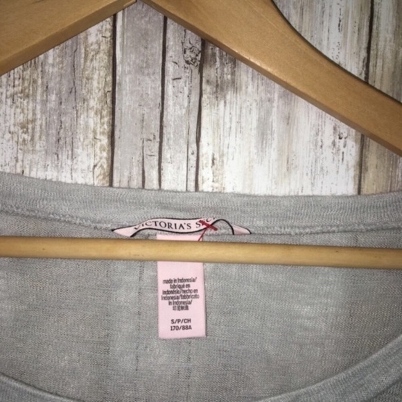 Victoria’s Secret Light Grey Long Sleeve - Picture 3 of 3